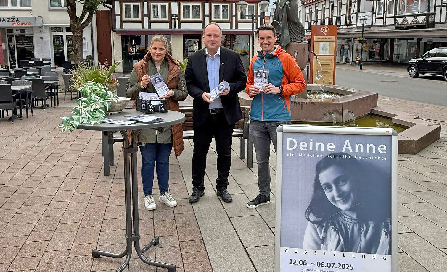 Kostenfreie Führungen durch die Anne-Frank-Ausstellung buchen